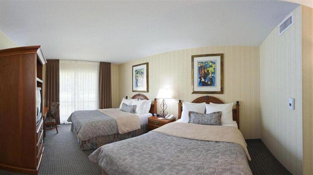 Hotel Sonesta Es Park Central 3*